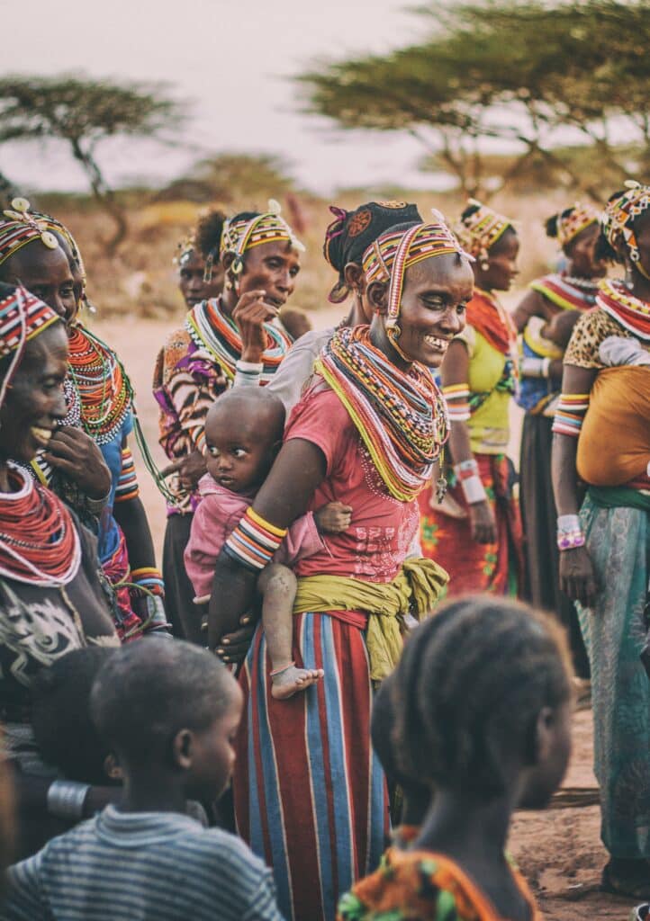 African women with their children